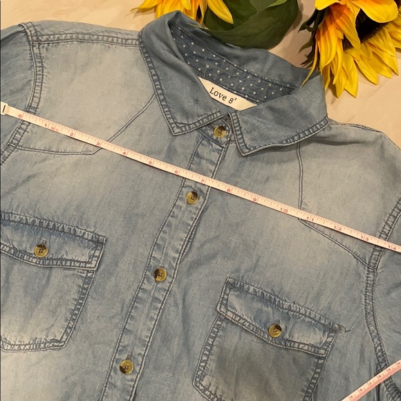 ⭐️RARE FIND⭐️LOVE 8 Hi-Low Denim Shirt - Picture 11 of 15
